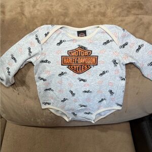 Harley-Davidson NWOT 24M Gray and Orange Logo Baby Onesie Bodysuit NWOT